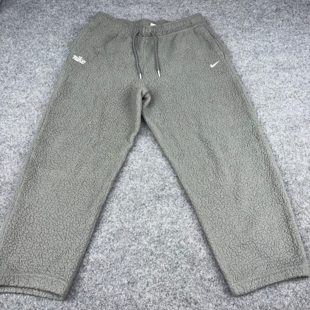 Nike Therma-FIT Sherpa Fleece Pants Mens Large Gray Swoosh Joggers Athletic Logo